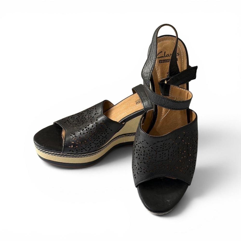 Clarks Wedge Sandals 9 Black Women Laser Cut Leather Canvas Platform *READ*
